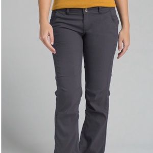 Prana Halle / Size 10 Short / Coal Gray